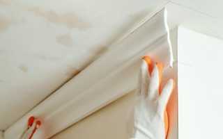 Как правильно зарезать углы потолочного плинтуса – подробная инструкция